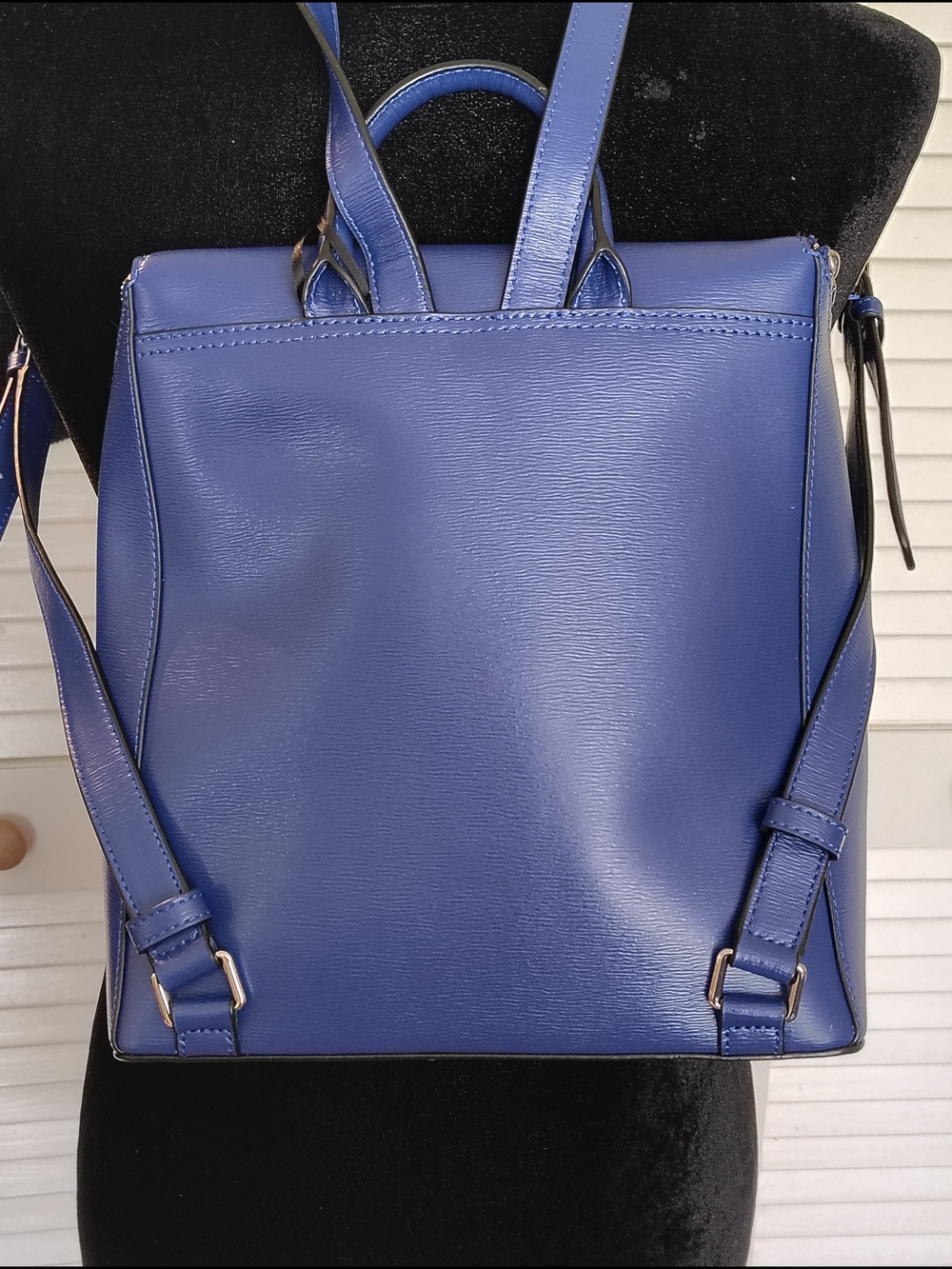 NWT - DKNY Bryant Blue Leather Zip-Trim Backpack - Size Os – NWT - Picture 5 of 11